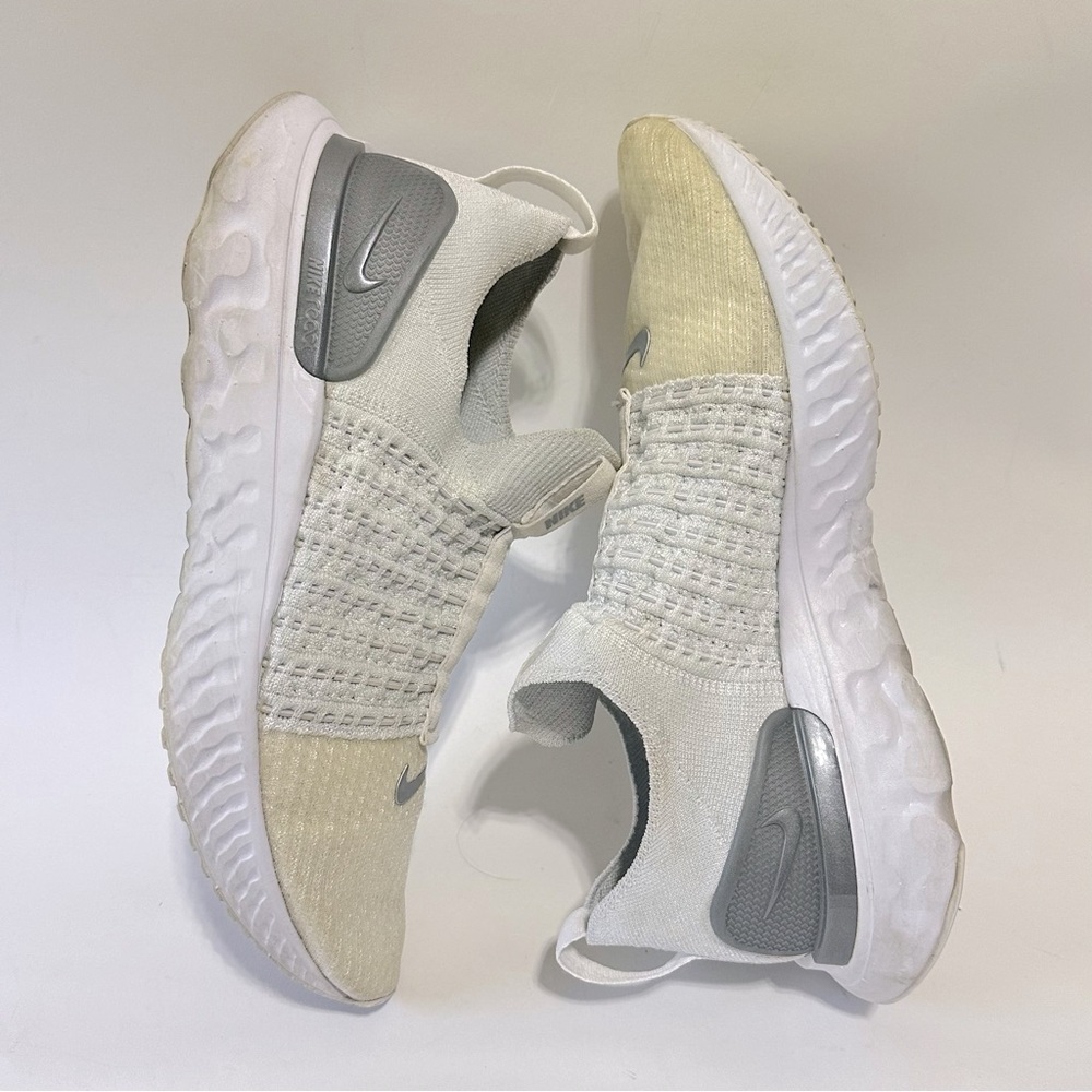 Nike React Phantom Run Flyknit 2 White Silver running pull on sneakers - Picture 3 of 12
